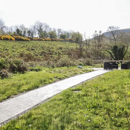 Rambler's Rest * Manorhamilton