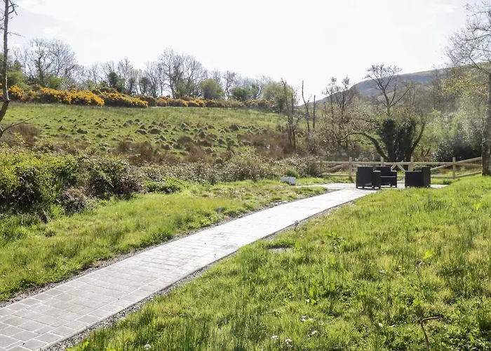 Rambler's Rest * Manorhamilton